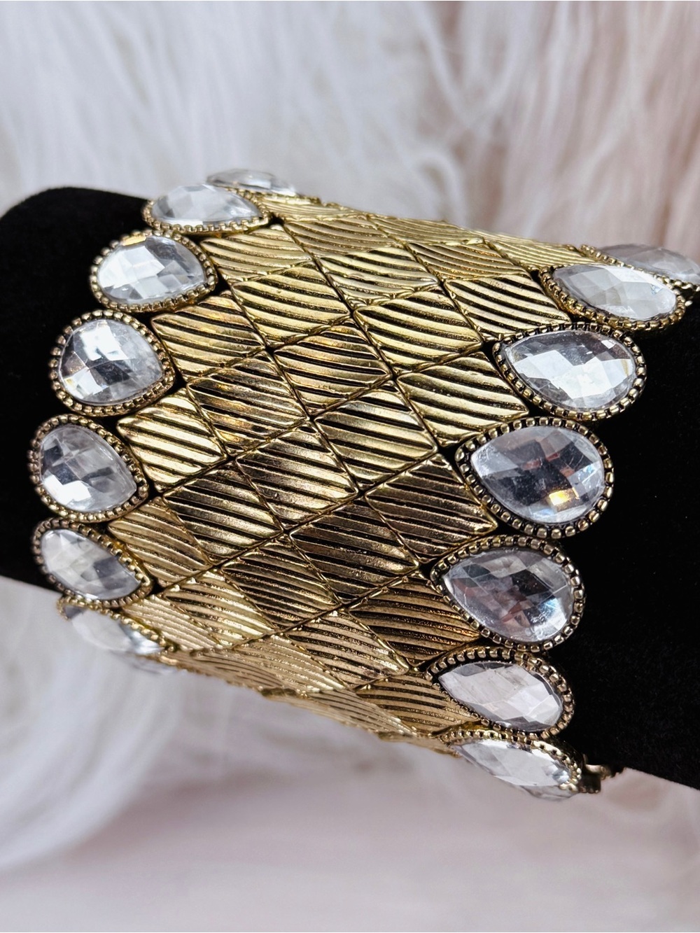 Vintage aged goldtone wide band stretch bracelet small